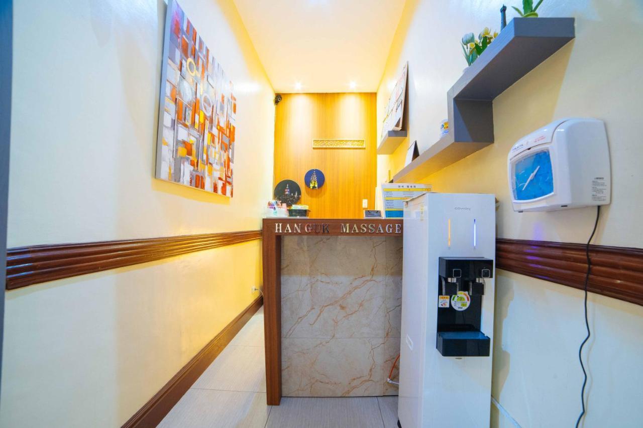Reddoorz Premium @ Korea Town Angeles City Dış mekan fotoğraf